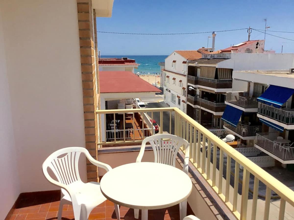 Ferienwohnung Apartamento Familiar Cerca Del Mar Oliva Exterior foto