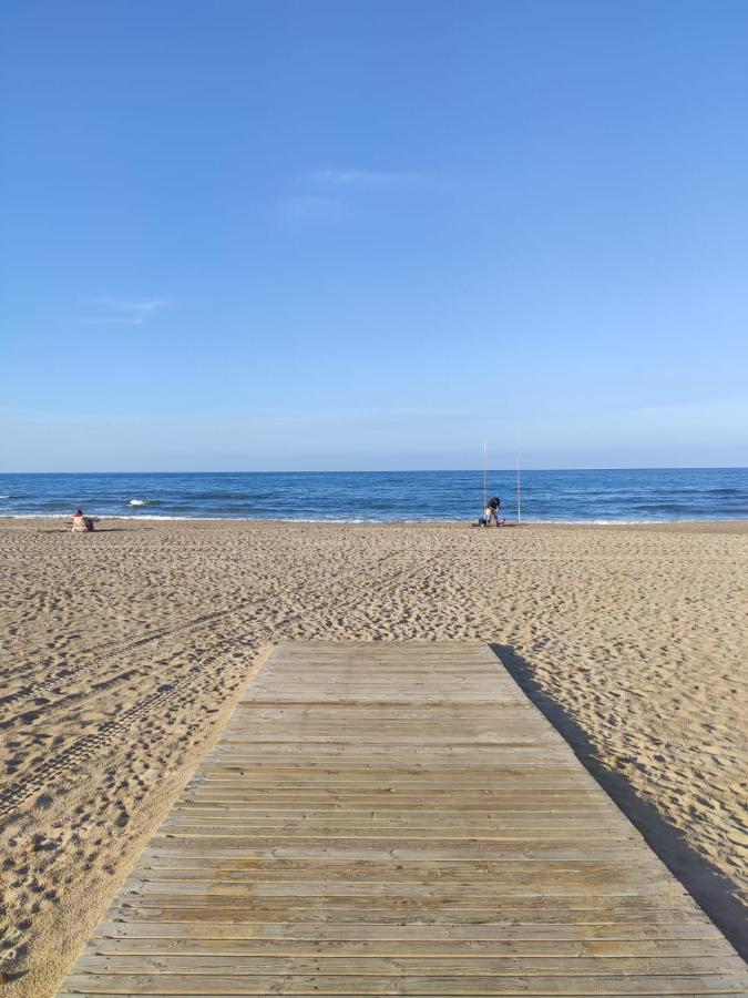 Ferienwohnung Apartamento Familiar Cerca Del Mar Oliva Exterior foto
